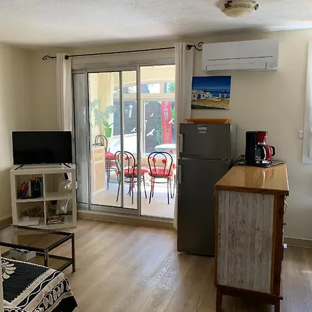 Avec Un Grand Jardin Prive Cap D'agde Pinede Апартаменты Агд